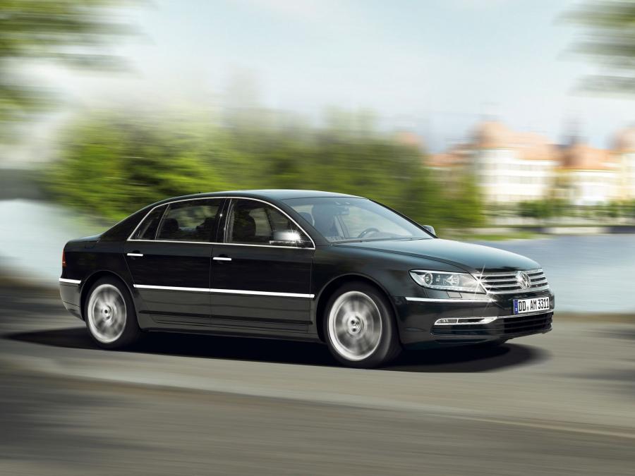  Volkswagen Phaeton V8 Long 2010 года  (фото 16 из 17)